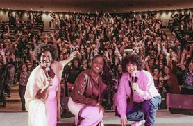 É possível fazer rir e incomodar, diz atriz do projeto Humor Negro