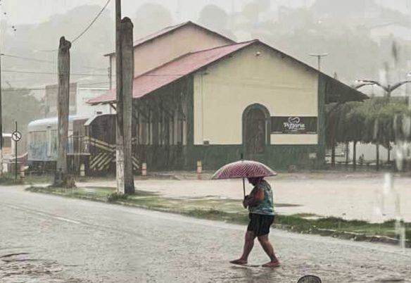 Inmet alerta para chuva intensa em cidades do Nordeste e do Norte