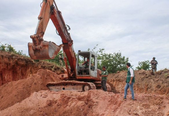 Inea interdita área de extração ilegal de minério no estado do Rio