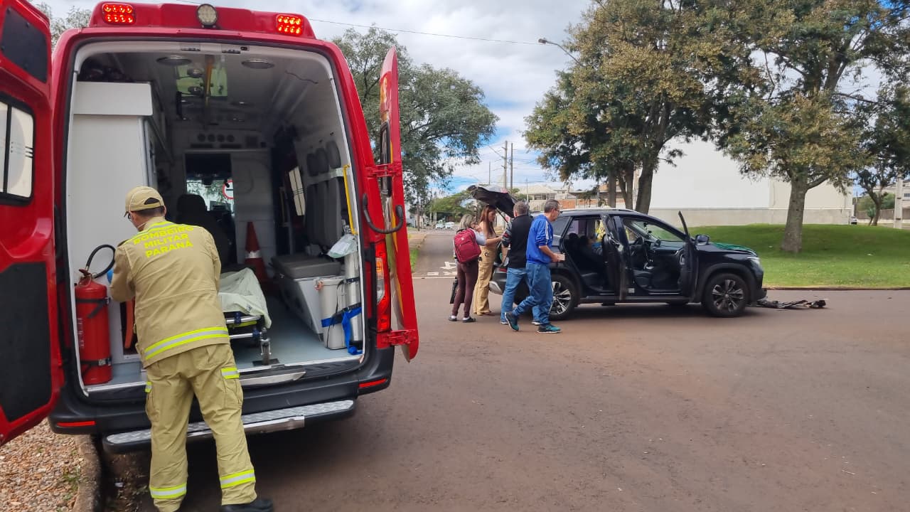 Colisão entre Fiesta e Tracker deixa motorista ferida em Cascavel