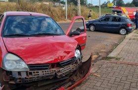 Forte colisão entre Gol e Clio mobiliza Siate e PM em Cascavel