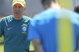 Ancelotti dá pista de Martinelli para vaga de Paquetá contra Noruega