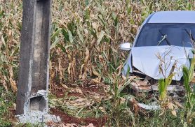 Celta com placas de Cascavel se envolve em acidente de trânsito em Santa Helena