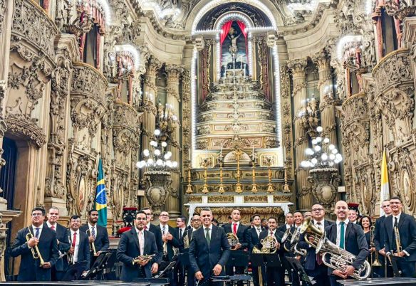 Concerto de banda em igreja no Rio chama atenção para encontro mundial