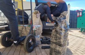 Volkswagen Tera carregado com maconha é apreendido pela PRF na BR-277