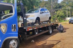 Carro furtado na madrugada é localizado no mesmo dia pela Guarda Municipal Carro furtado na madrugada é localizado no mesmo dia pela Guarda Municipal