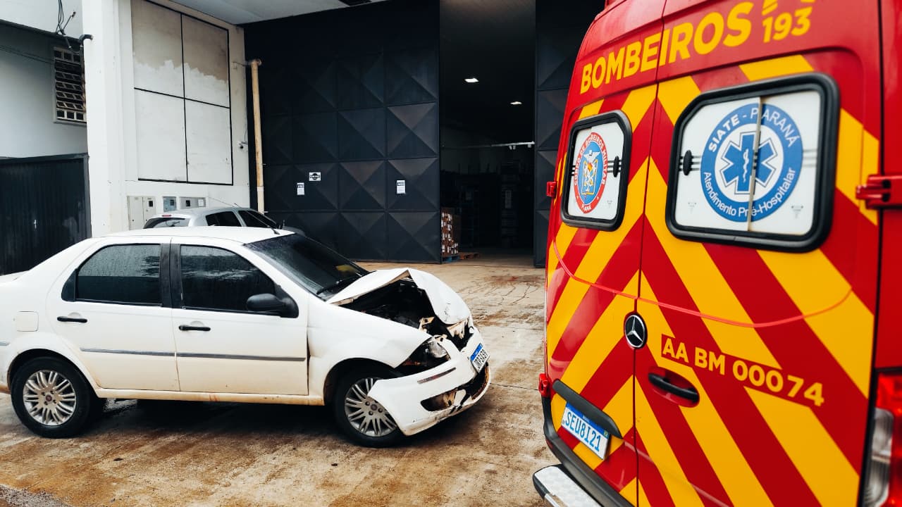 Colisão entre dois carros deixa vítima feminina no São Cristóvão