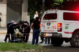 Motociclista fica em estado grave após violenta batida com carro em Maringá