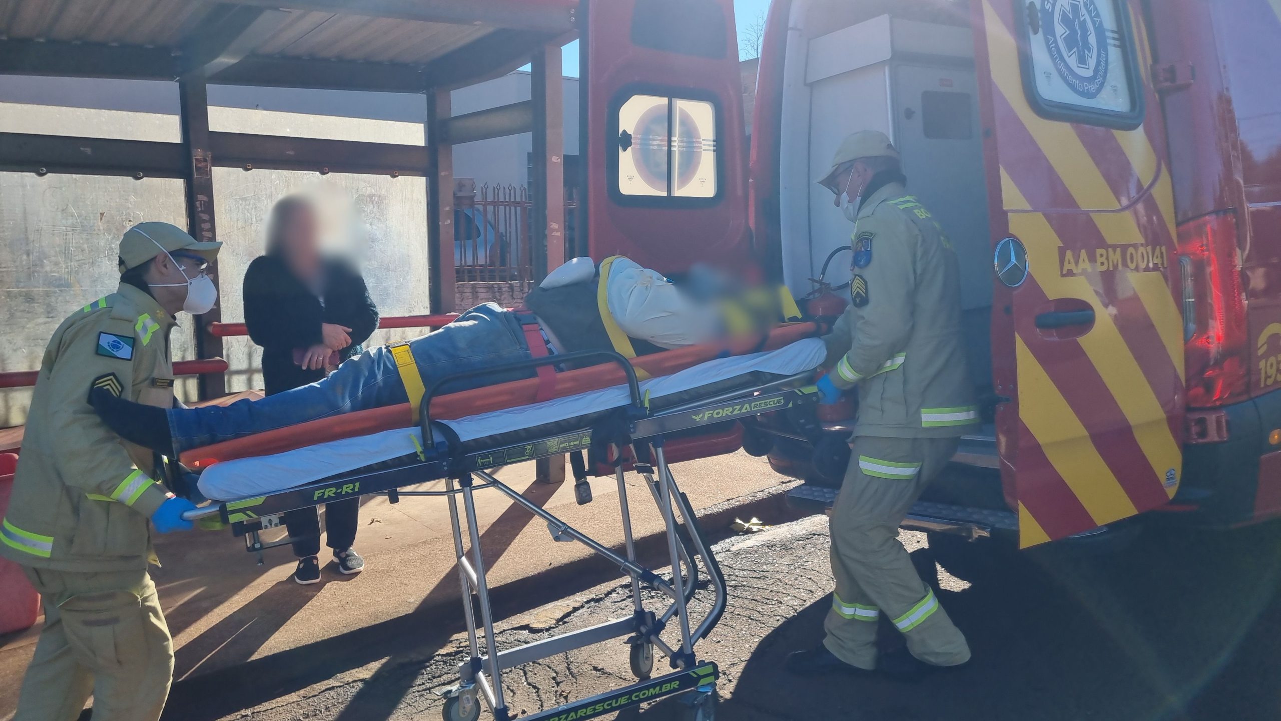 Trabalhador sofre queda de escada em obra no Bairro Periolo