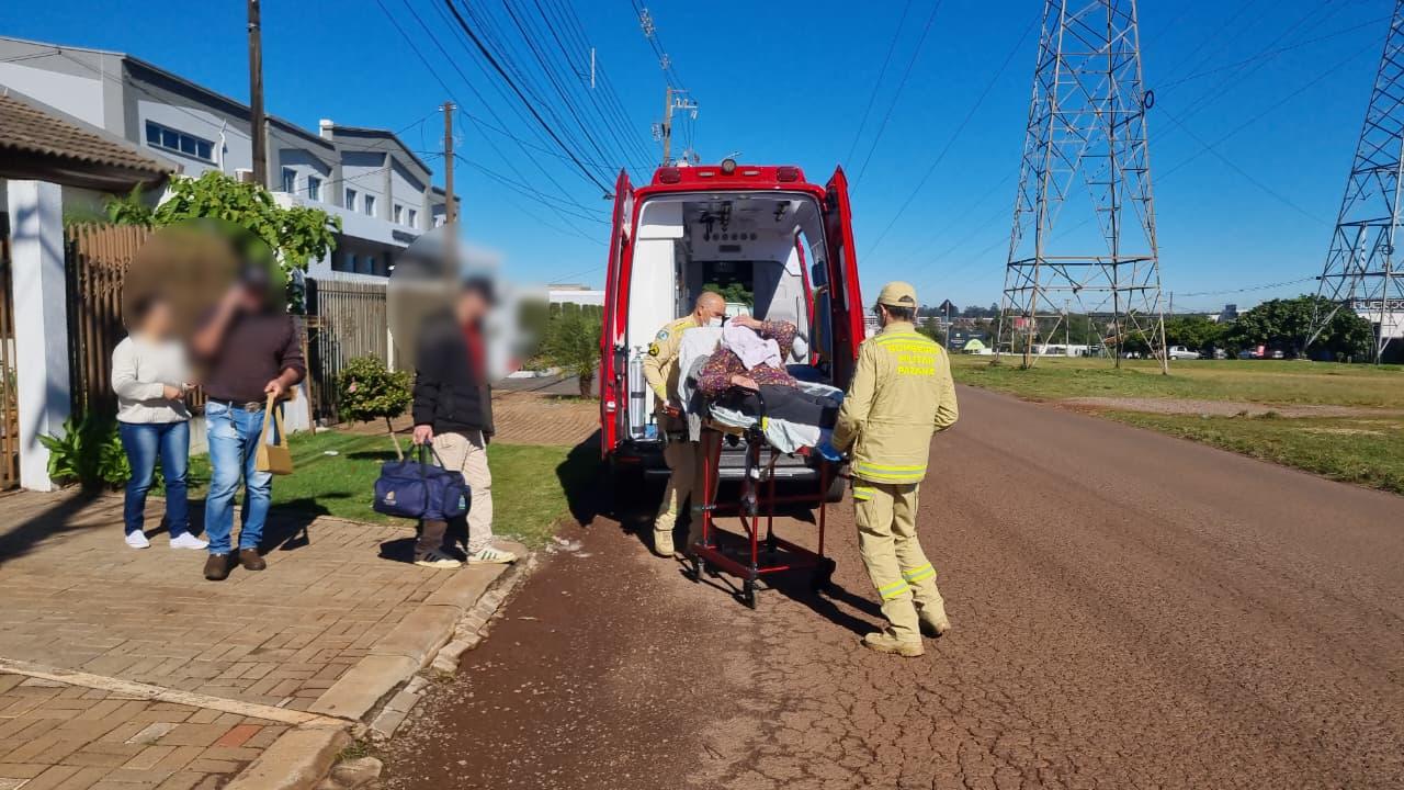 Idosa sofre queda e bate a cabeça no Parque Verde