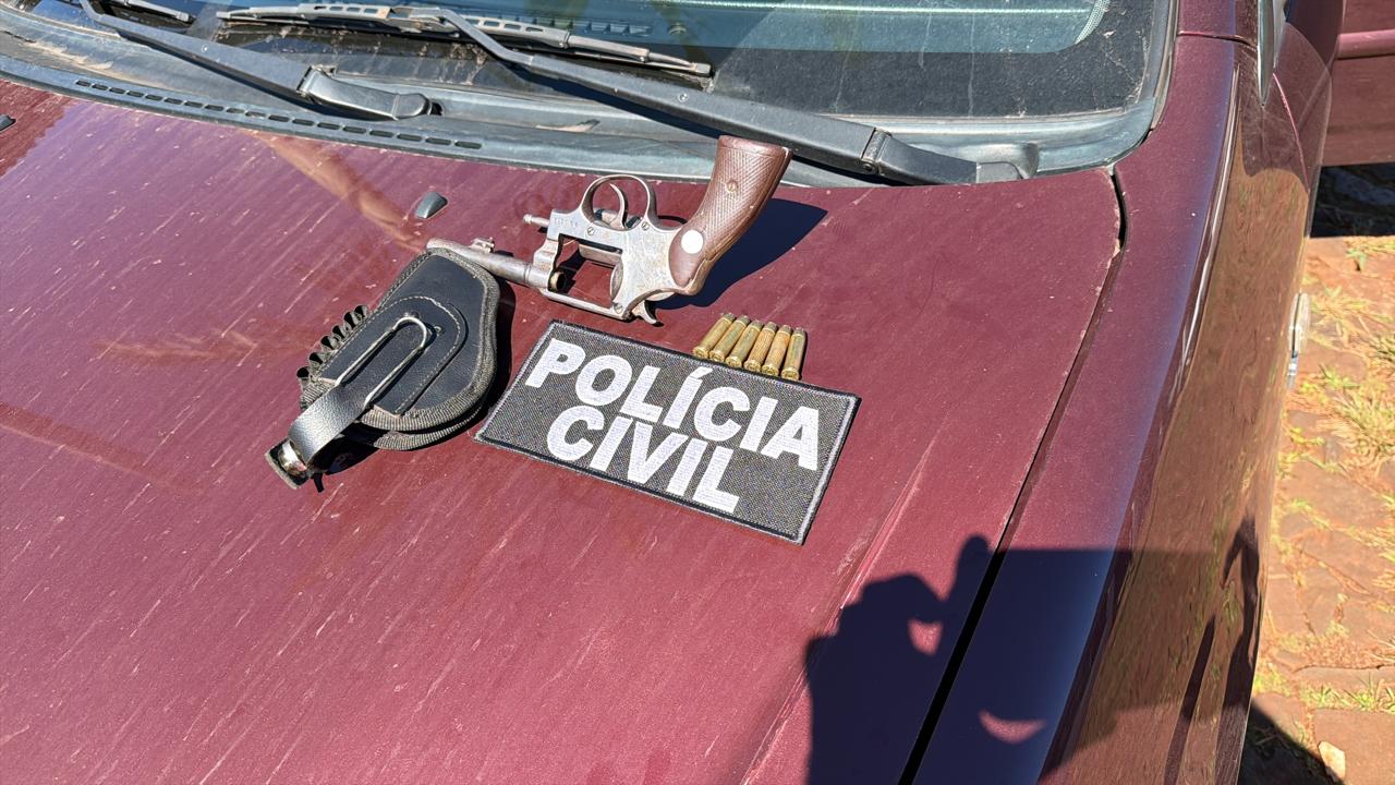 Policia Civil de Matelândia prende homem em flagrante por porte ilegal de arma de fogo