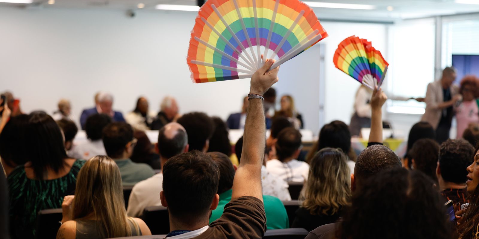 Imagem referente a Governo diz que vai acertar salários do programa Rio Sem LGBTIfobia
