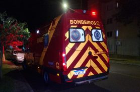 Adolescente sofre queda e é atendida pelo Siate no Bairro Floresta, em Cascavel