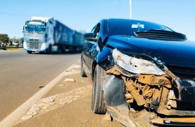 Acidente entre dois carros é registrado no Trevo Cataratas Acidente entre dois carros é registrado no Trevo Cataratas