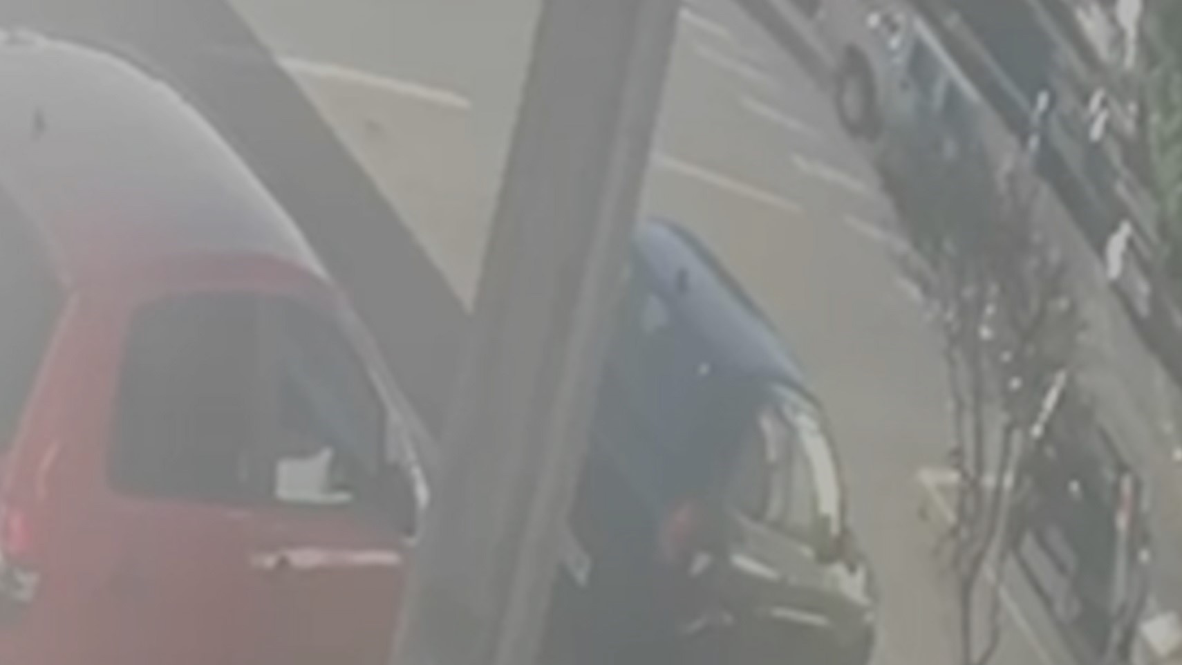 Nova câmera mostra momento exato de acidente entre moto e caminhonete no Parque São Paulo