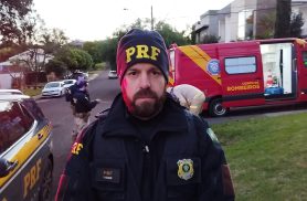 PRF detalha perseguição a triciclo de luxo e apreensão de contrabando após acidente PRF detalha perseguição a triciclo de luxo e apreensão de contrabando após acidente