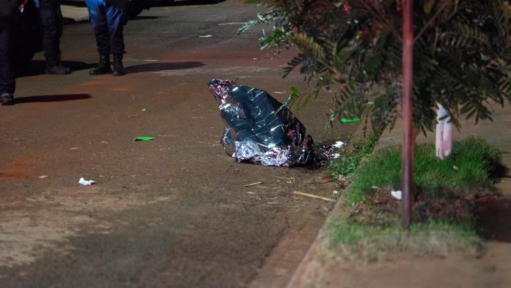 Homem invade residência e morre após intervenção de moradores Imagem referente a Homem invade residência e morre após intervenção de moradores