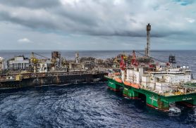 Imposto de 12% sobre exportação de petróleo é estendido por 60 dias Imposto de 12% sobre exportação de petróleo é estendido por 60 dias
