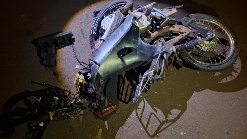 Homem morre após colisão frontal entre Biz e Cruze na PR-486, em Assis Chateaubriand Imagem referente a Homem morre após colisão frontal entre Biz e Cruze na PR-486, em Assis Chateaubriand