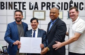 Com Tiago Almeida na Prefeitura, Serginho Ribeiro assume presidência da Câmara