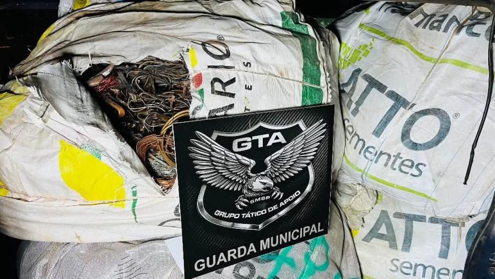 Carga de cobre de R$ 300 mil é apreendida durante abordagem da Guarda Municipal Imagem referente a Carga de cobre de R$ 300 mil é apreendida durante abordagem da Guarda Municipal