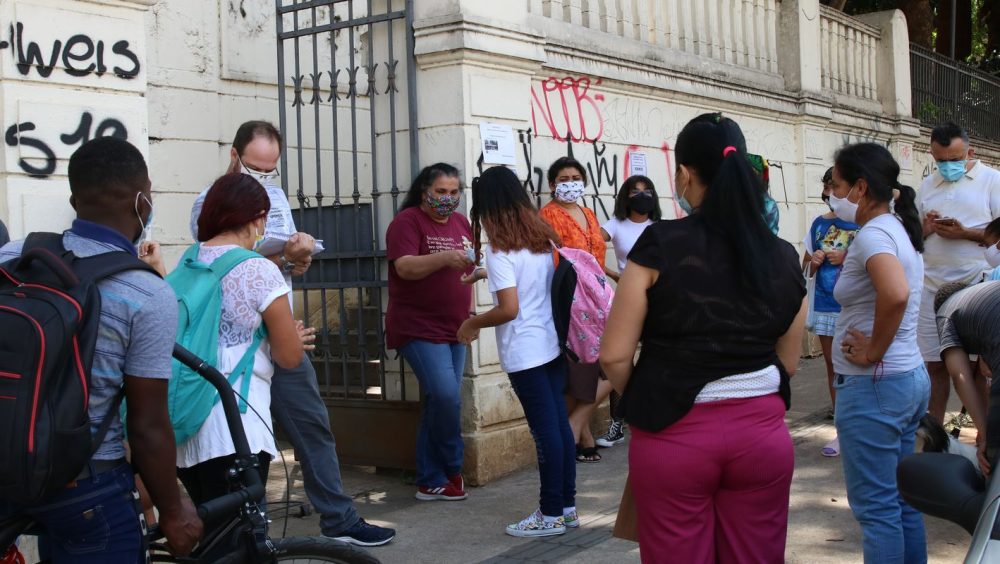 Entenda o papel das escolas no combate à violência contra meninas Imagem referente a Entenda o papel das escolas no combate à violência contra meninas