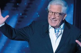 Morre Peppino di Capri, ícone da música italiana, aos 86 anos