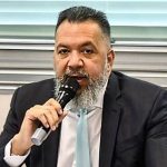 Imagem relativa a Moraes manda soltar ex-prefeito de Belford Roxo, após prisão com fuzil