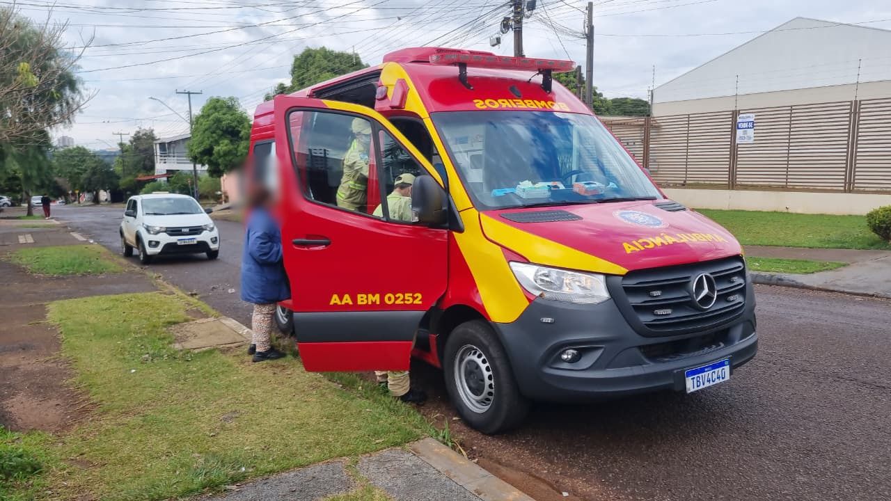 Idoso de 64 anos é socorrido no Bairro Santa Cruz