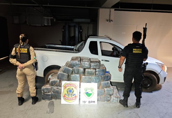 Polícia Federal e PM apreendem 500 kg de maconha após perseguição em Guaíra