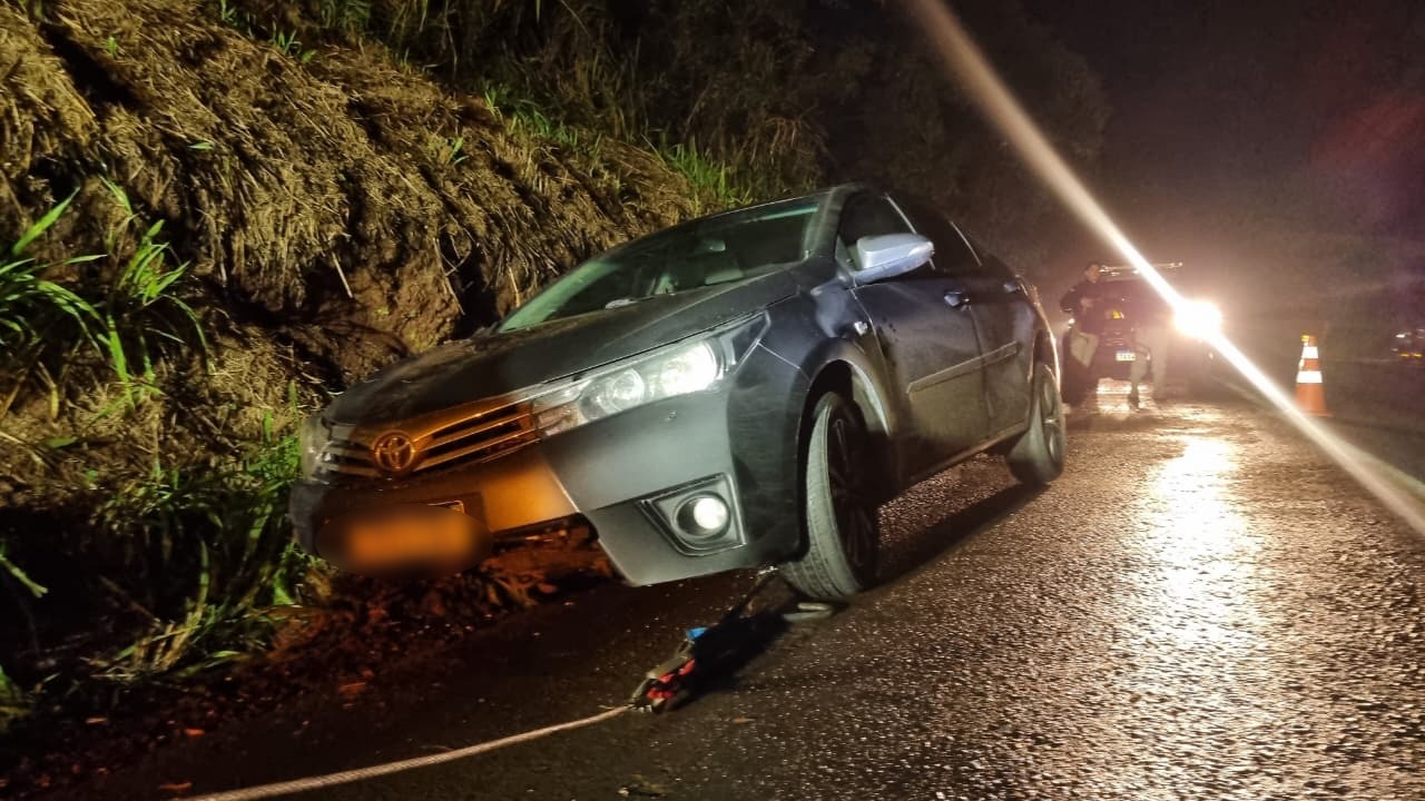 Abduzido? Carro é abandonado após acidente na BR-163; motorista desapareceu