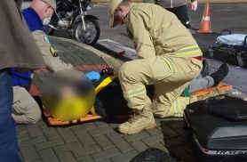 Colisão entre duas motos deixa jovem ferido no Centro de Cascavel