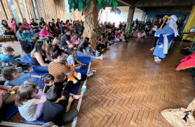 Férias com leitura: atividades gratuitas começam nesta terça (14) com livros e teatro