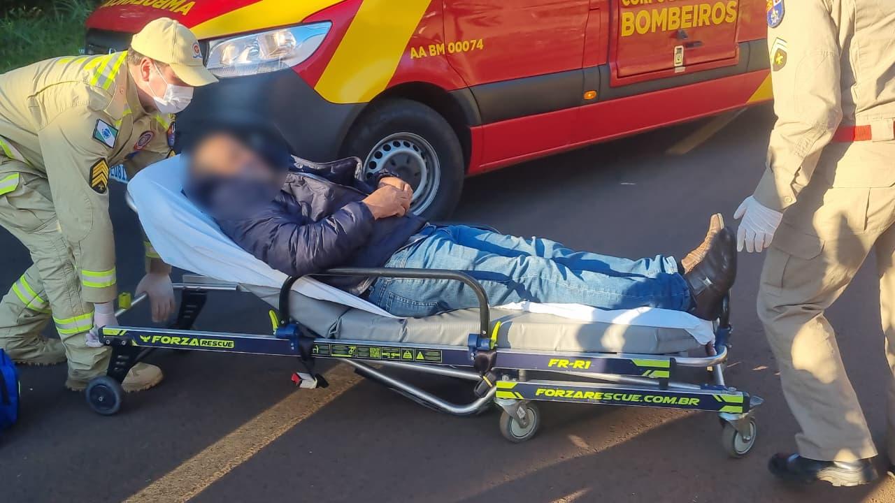 Motociclista bate contra porta aberta e fica ferido no Cancelli
