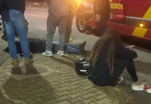 Siate atende vítimas de acidente no Universitário Siate atende vítimas de acidente no Universitário