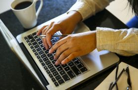 ONU Mulheres oferece formação digital gratuita; saiba como participar