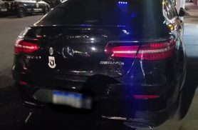 Neurocirurgião armado é preso ao dirigir Mercedes com giroflex e sirene na Avenida Paulista