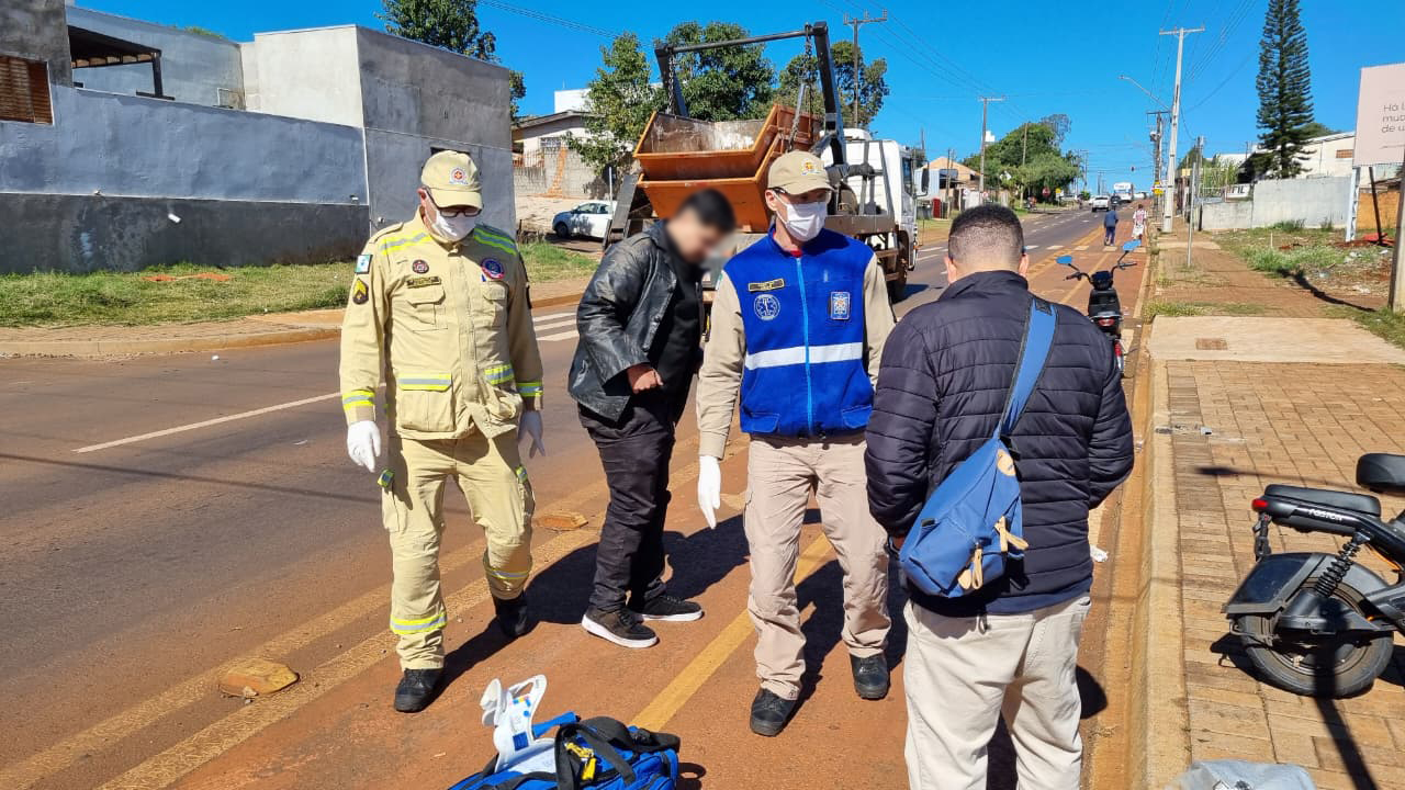 Acidente entre motocicletas elétricas mobiliza SIATE na Avenida Piquiri, em Cascavel