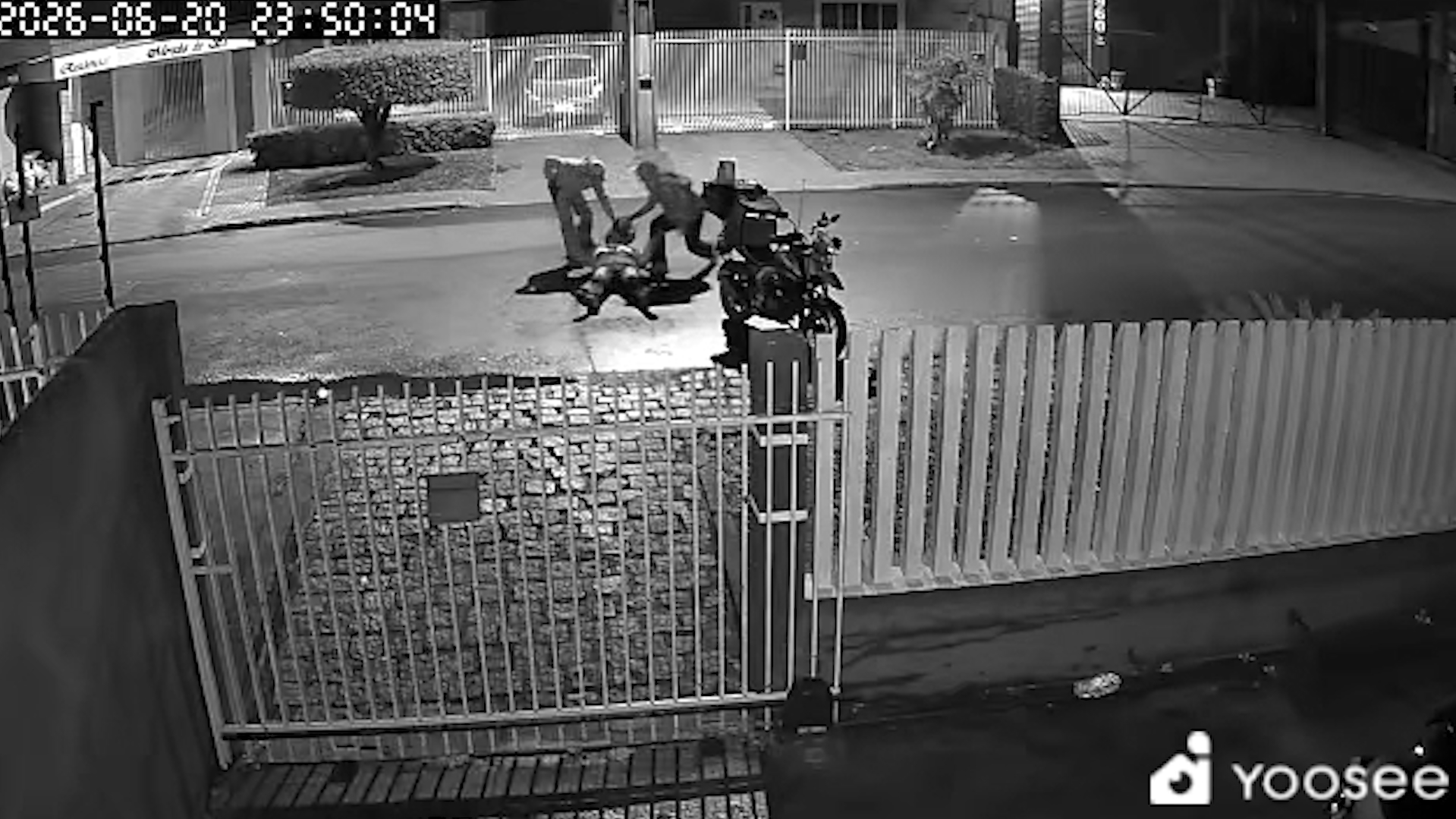 PCPR prende três suspeitos por roubo de motocicleta com emprego de arma de fogo em Curitiba
