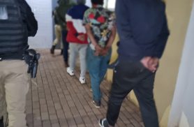Cinco detidos por tráfico de drogas no Bairro Periolo
