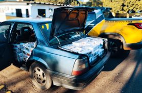 Monza carregado com cigarros do Paraguai é apreendido pela PRE