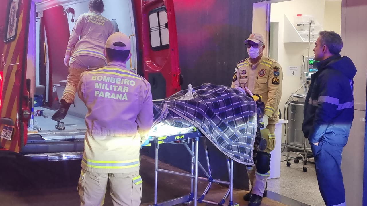 Queda de silo de 10 metros de altura deixa vítima em empresa na BR-277