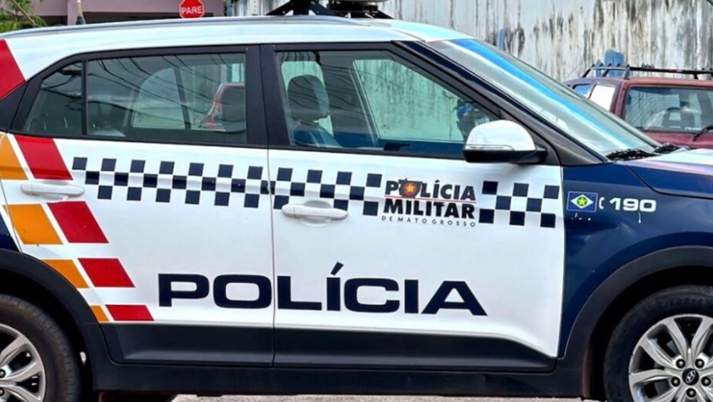 Morador é preso em Cáceres após matar gato a pauladas Imagem referente a Morador é preso em Cáceres após matar gato a pauladas