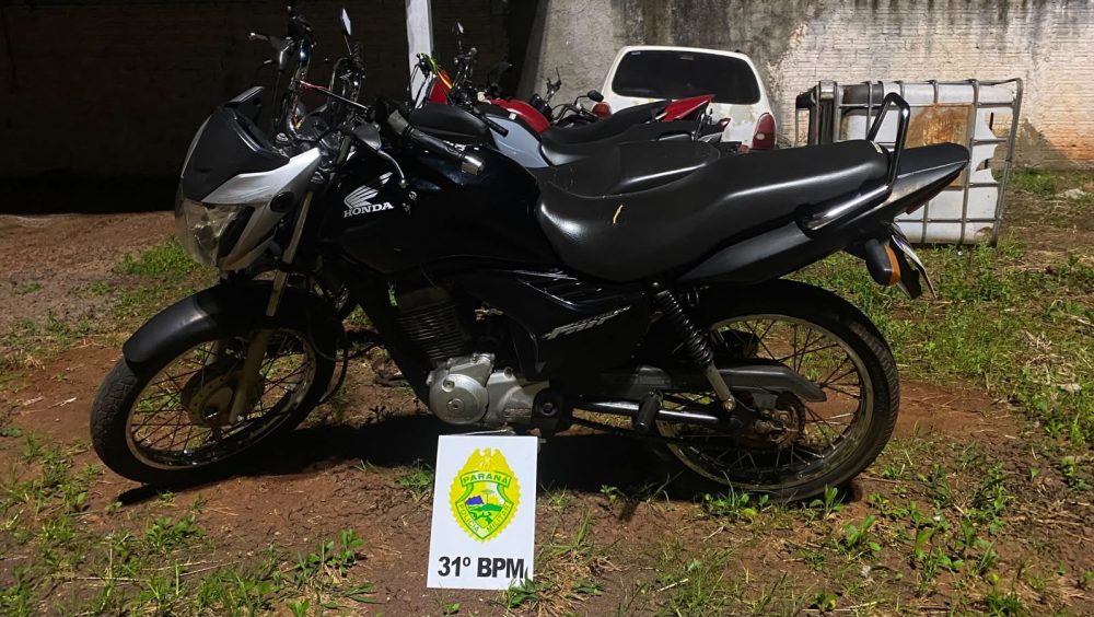 Adolescente é flagrado conduzindo moto irregular e sem habilitação em Cafelândia Imagem referente a Adolescente é flagrado conduzindo moto irregular e sem habilitação em Cafelândia