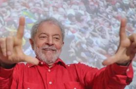 Lula diz que Palácio da Alvorada é 'desumano' para morar Lula diz que Palácio da Alvorada é 'desumano' para morar