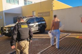 Homem que levou facada em briga de família e realizou tiros com arma de fogo é encaminhado à delegacia