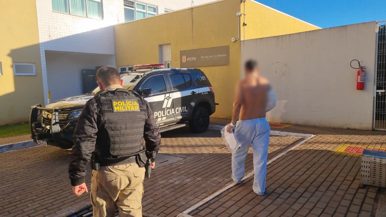 Homem que levou facada em briga de família e realizou tiros com arma de fogo é encaminhado à delegacia
