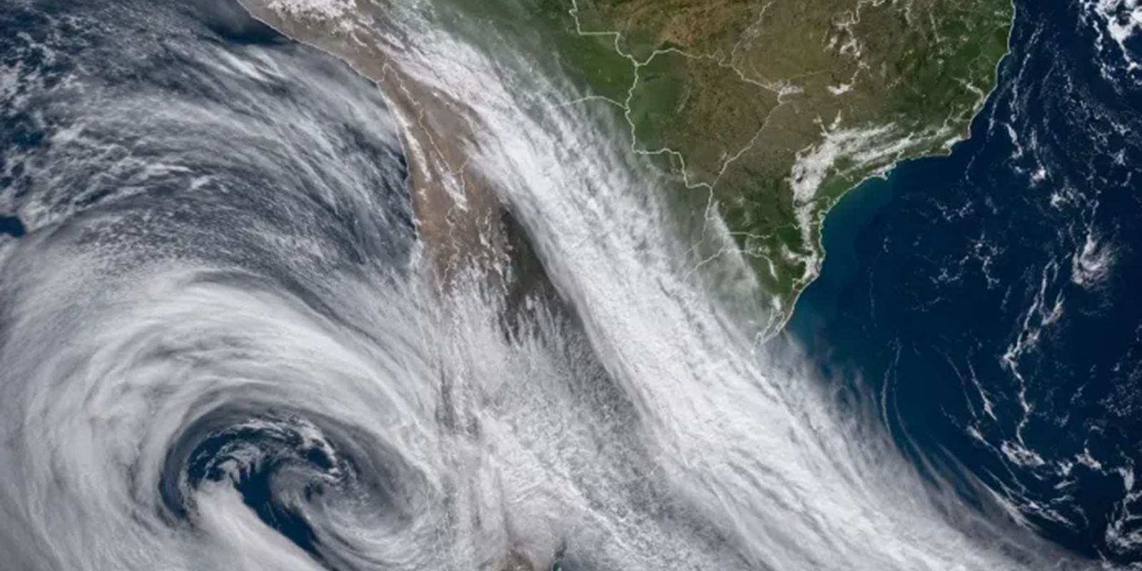 Brasil não será afetado por rio atmosférico que atinge o Chile Imagem referente a Brasil não será afetado por rio atmosférico que atinge o Chile