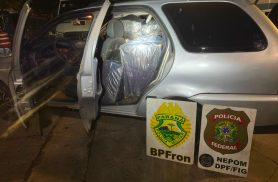 Ação conjunta entre BPFRON e Polícia Federal apreende mil pacotes de cigarros contrabandeados em Foz do Iguaçu