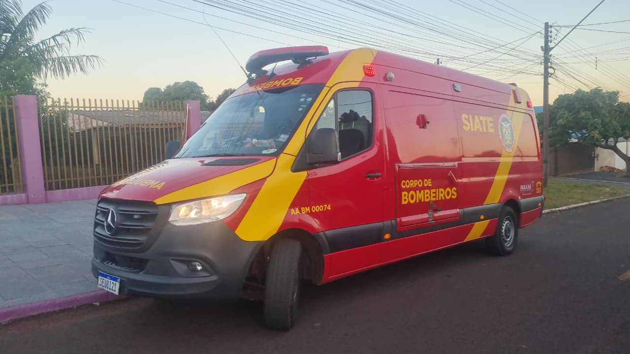 Idosa de 84 anos sofre queda em degrau e é socorrida pelo Siate no Bairro Brasília